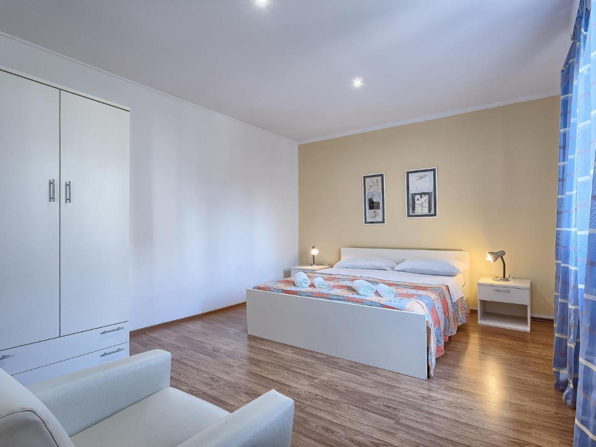 Apartment Nika-3 Umag Exteriör bild